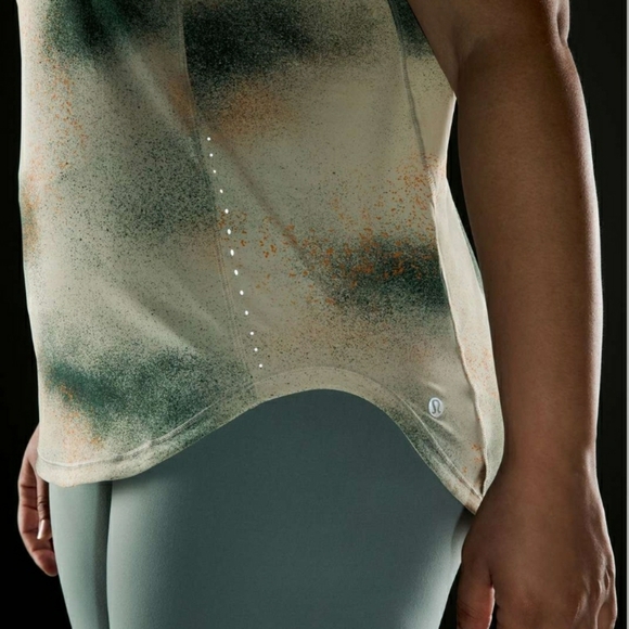 Lululemon Sculpt Tank Top - Picture 3 of 11
